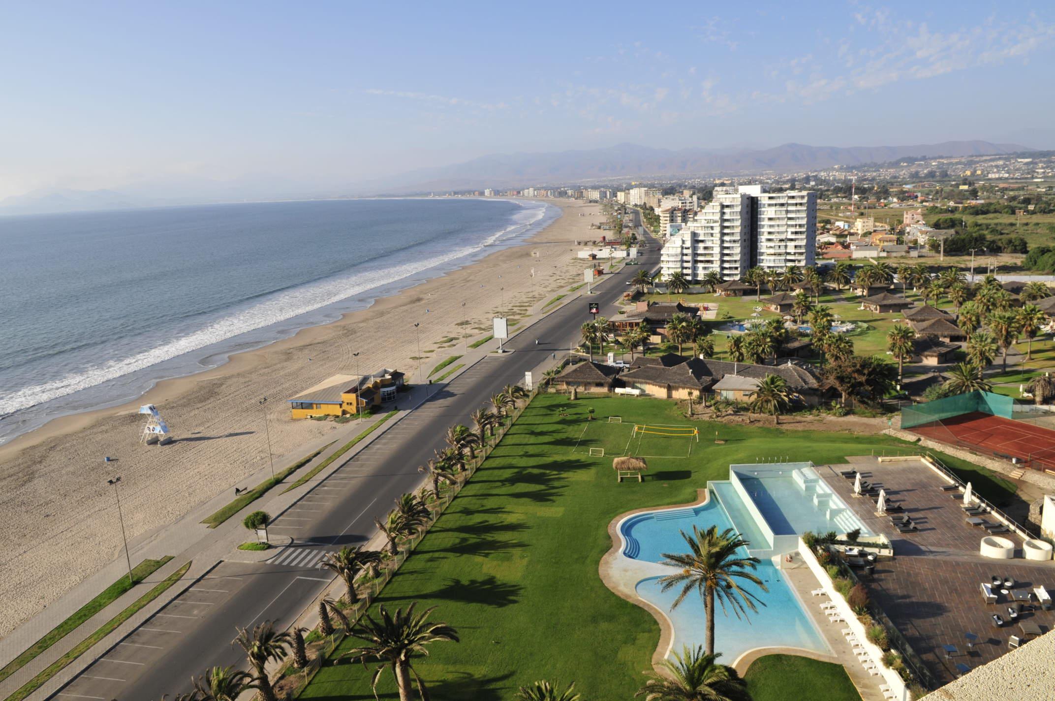 Hotel Enjoy Coquimbo Extérieur photo Aerial view of the beach